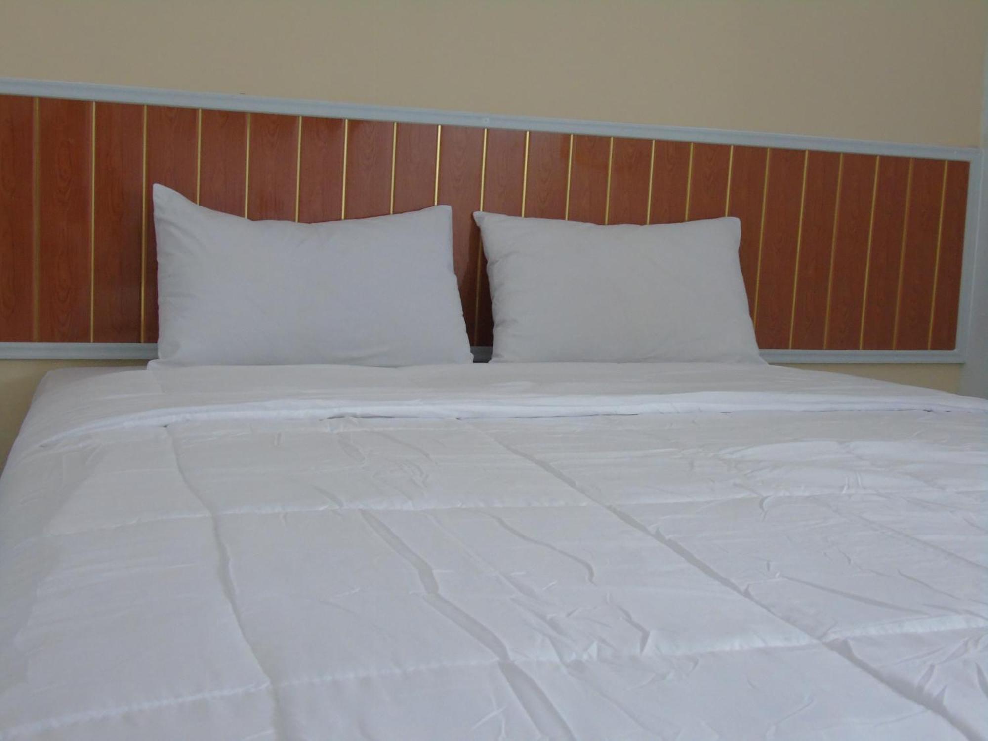 Hotel Permata Zamrud Cirebon Room photo