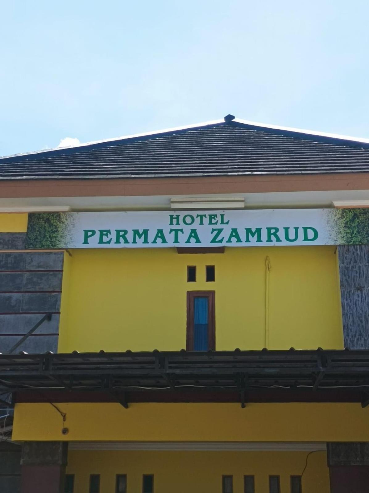 Hotel Permata Zamrud Cirebon Exterior photo