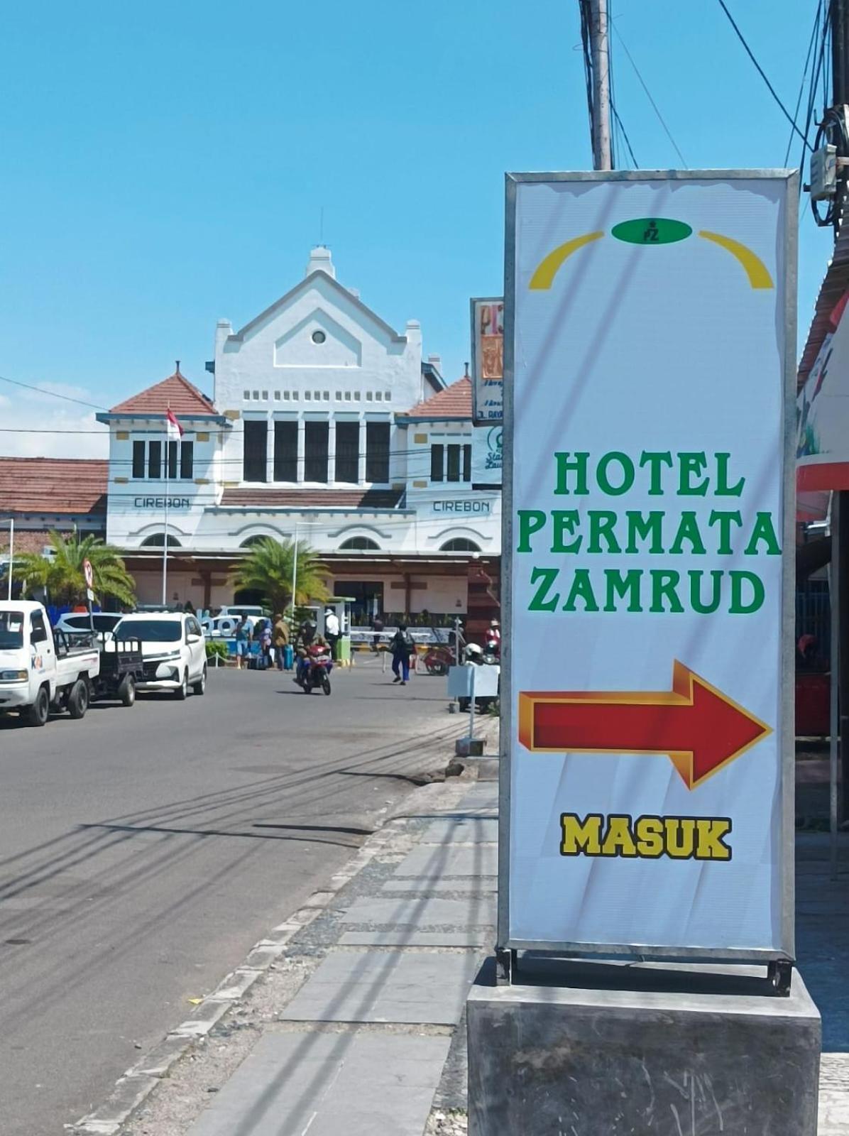 Hotel Permata Zamrud Cirebon Exterior photo
